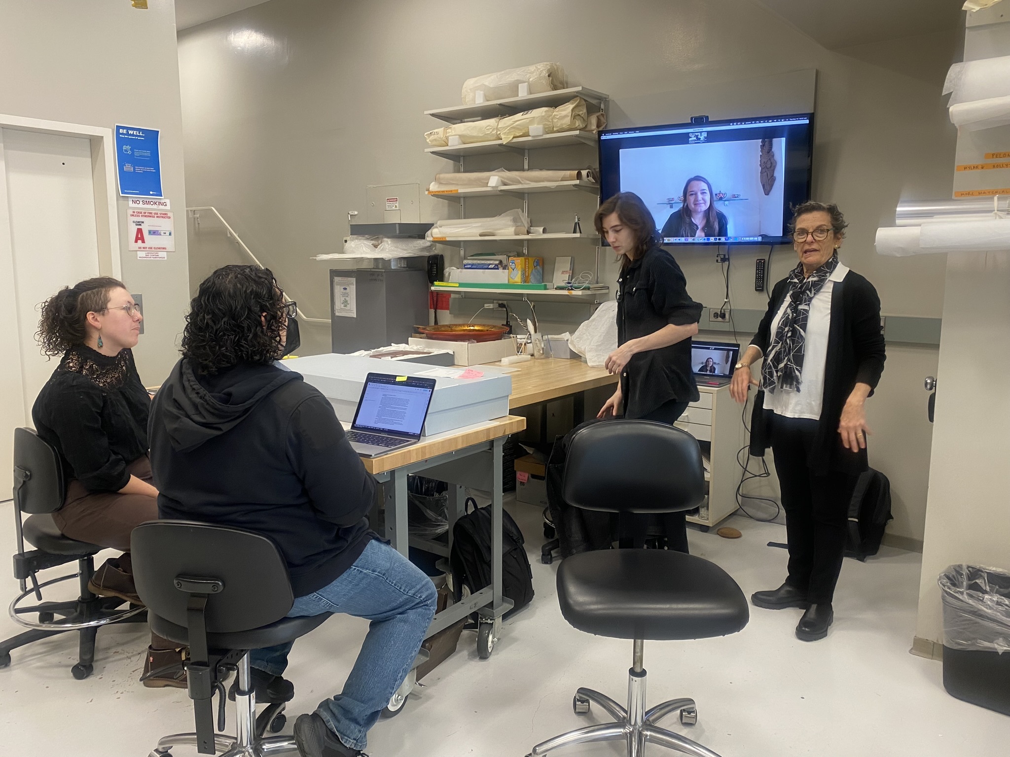 Professor Hatchfield and her students at the NYU Conservation Center, Photograph taken by Yue Ma